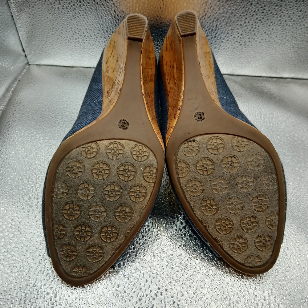 Nicole Miller Blue Denim Peep Toe Wedges Women's Size 10 - Picture 7 of 8